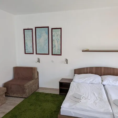 Moderný V Podhájskej Podhájska